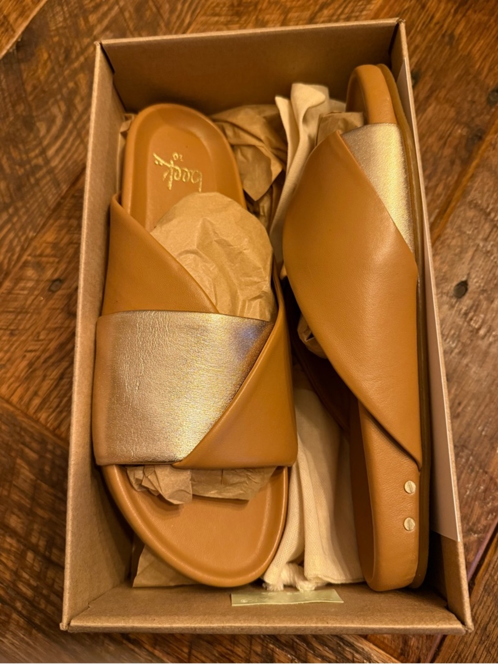 beek ✨ Paloma Tan and Metallic Gold Crossband Slide Sandals